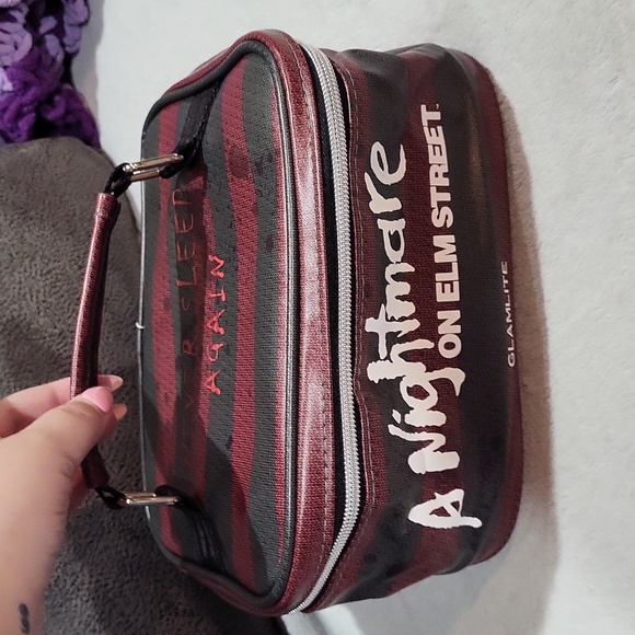 Glamlite Horror Makeup Bag - Picture 4 of 8